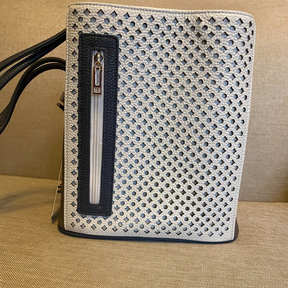 *NWT* Samoe Cream with Tan and Grey Accents Leather Cut Out Bucket Bag